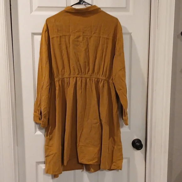 Hayden LS Dress - Picture 5 of 5